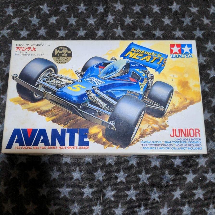 当時物タミヤ製品⬛️アバンテJr透明シャーシカラータイヤスペシャル組み立て済み 当時物タミヤ製品⬛️アバンテJr透明シャーシカラータイヤ